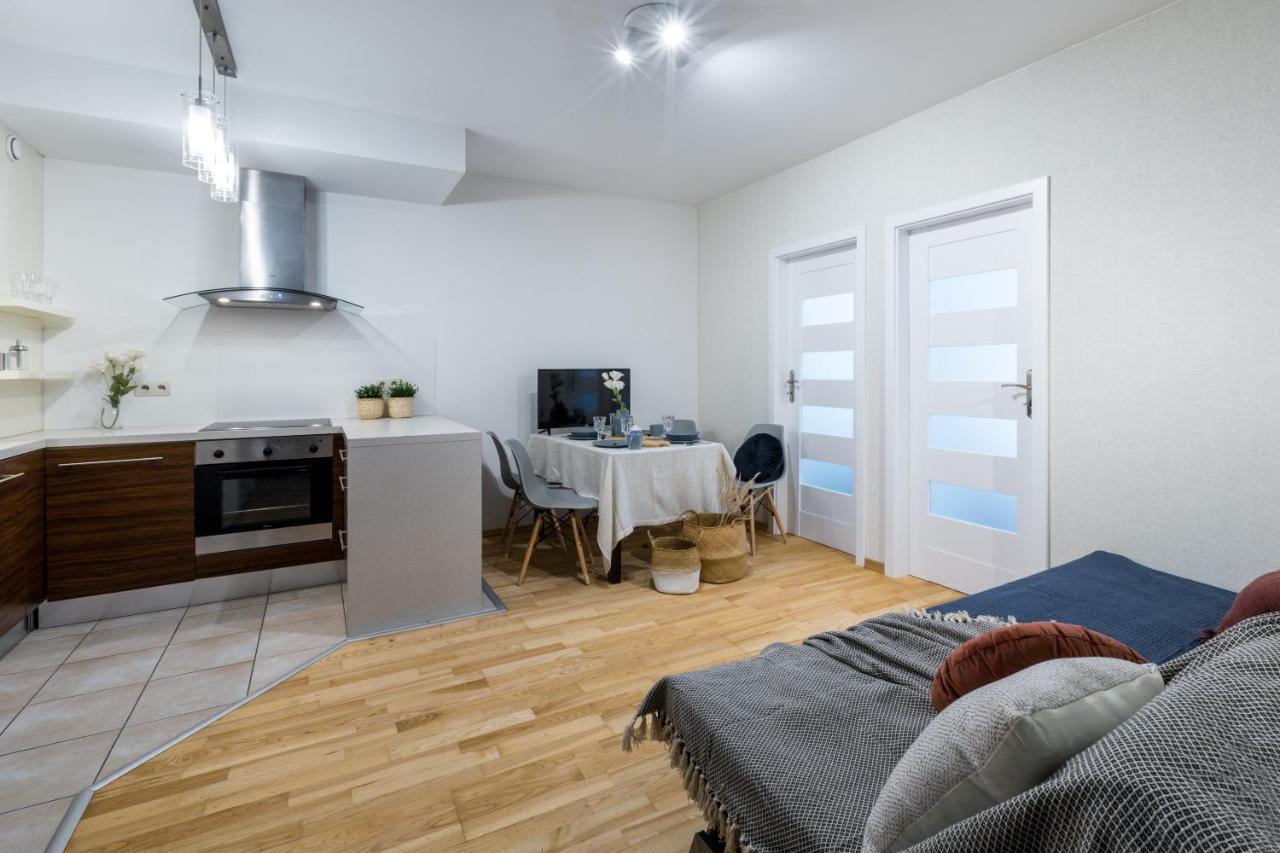 Friendhouse Apartments Angel City 크라쿠프 외부 사진